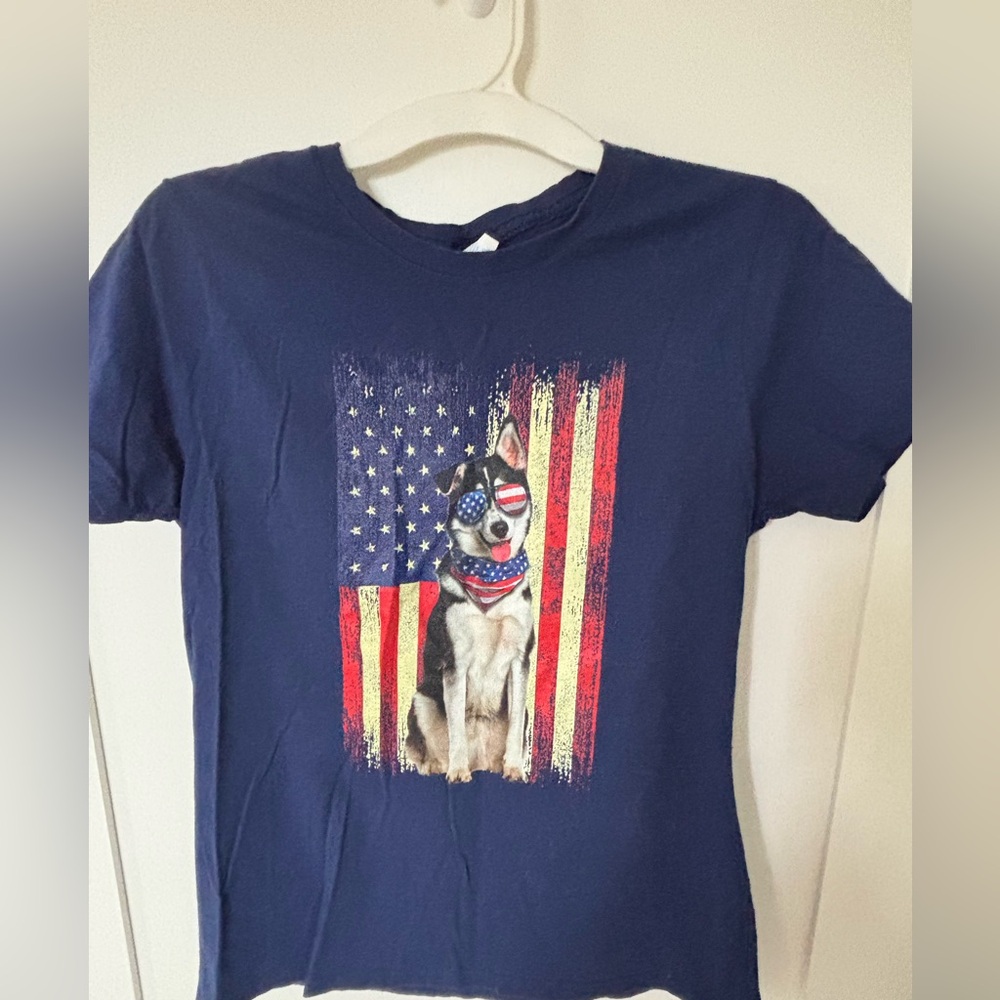 🌈 5 for $10-Patriotic pup tee shirt, Large